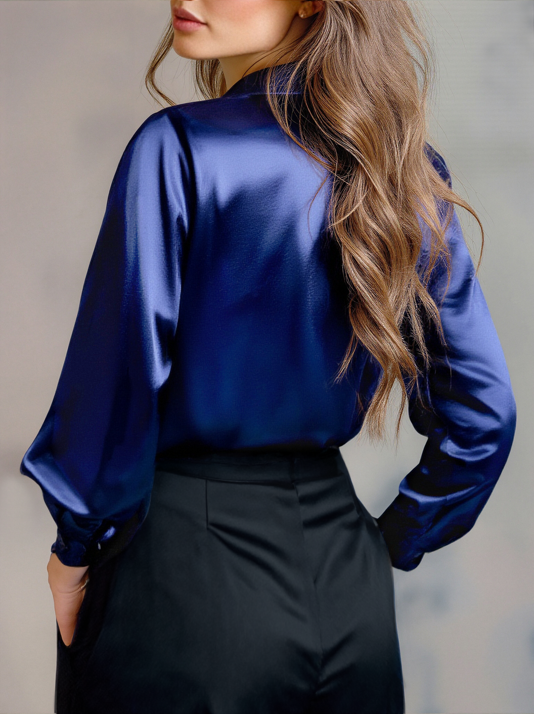 Elegante Satijnen Blouse met Lange Mouwen