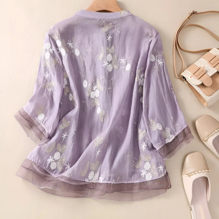 Marie - Bloemenknopen Blouse