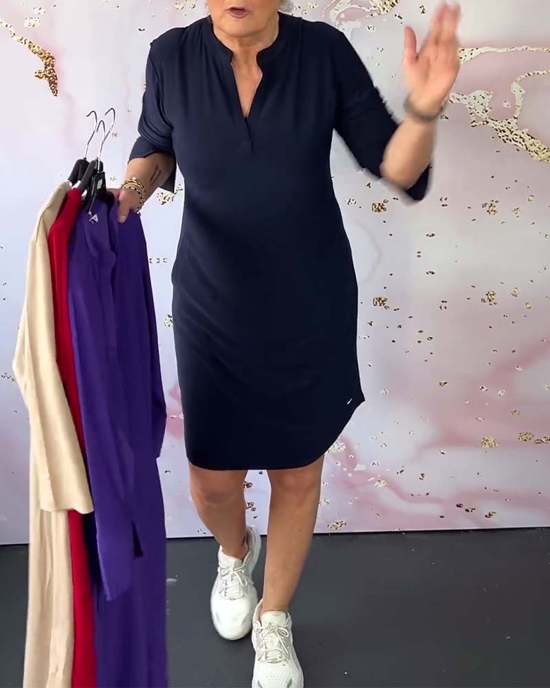 Hanneke™ | Effen jurk met V-hals