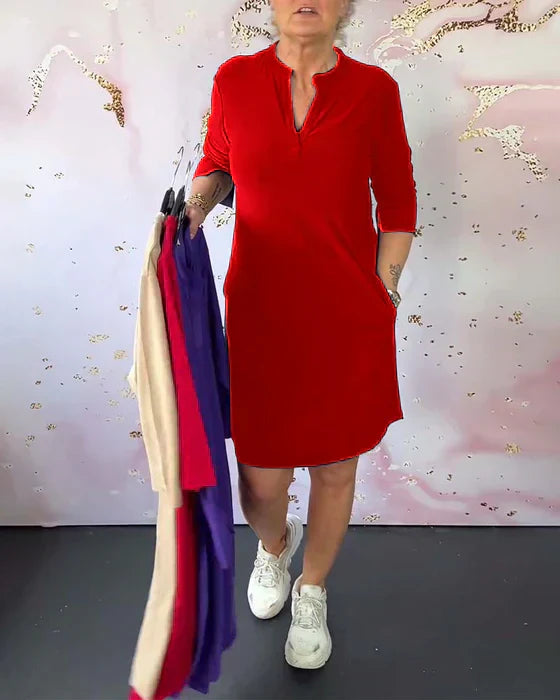 Hanneke™ | Effen jurk met V-hals